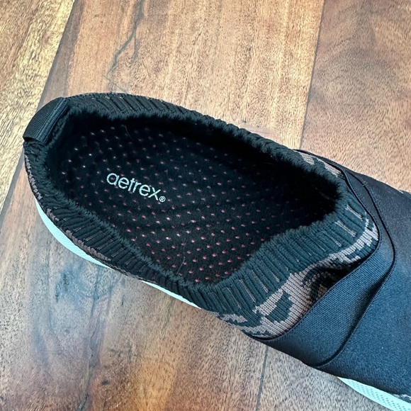 ☀️ AETREX Allie Leopard Arch Support Sneaker - Picture 4 of 13
